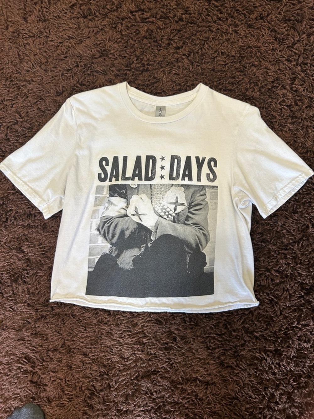 SALAD DAYS Graphic Cut Off Crop Tee